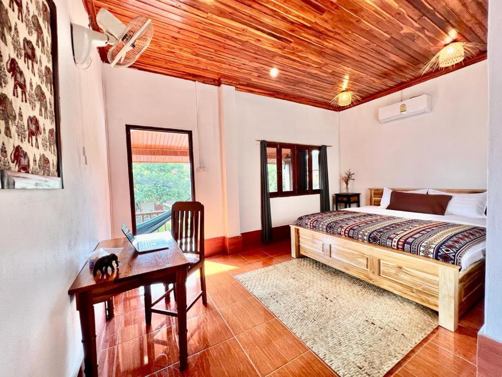 La Casa Hostel Luang Prabang Exteriör bild