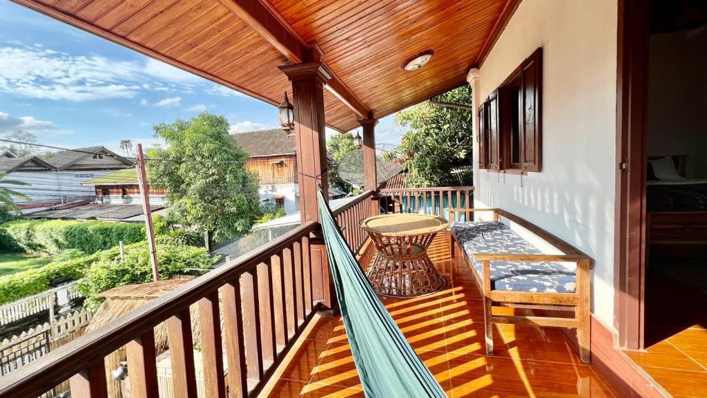 La Casa Hostel Luang Prabang Exteriör bild