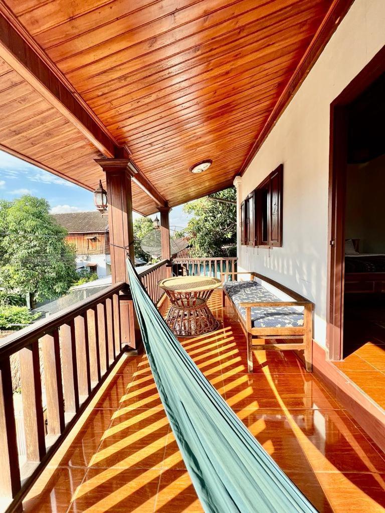 La Casa Hostel Luang Prabang Exteriör bild